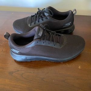 Black Skechers Go Walk EUC
